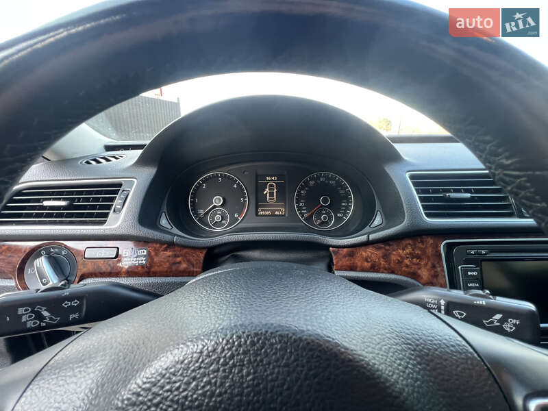 Седан Volkswagen Passat 2012 в Виннице