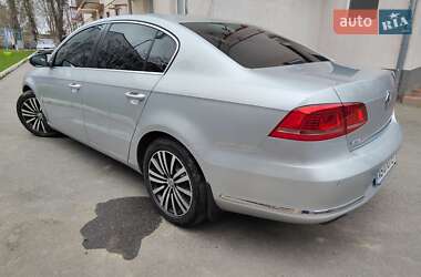 Седан Volkswagen Passat 2011 в 