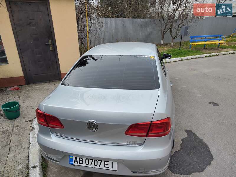 Седан Volkswagen Passat 2011 в Виннице
