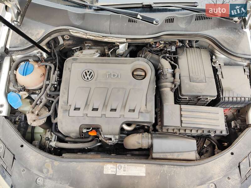Седан Volkswagen Passat 2011 в Виннице