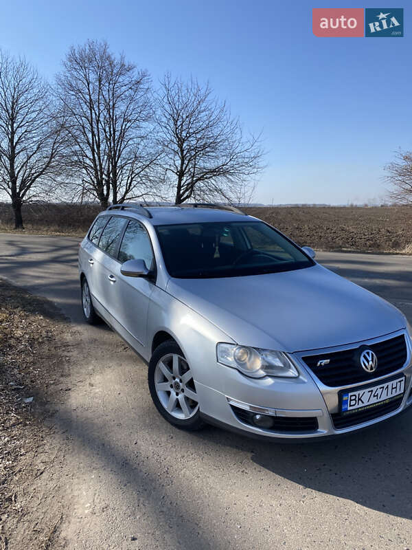 Универсал Volkswagen Passat 2010 в 