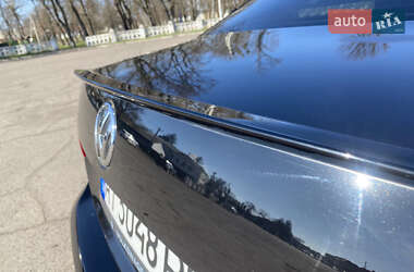 Седан Volkswagen Passat 2012 в 