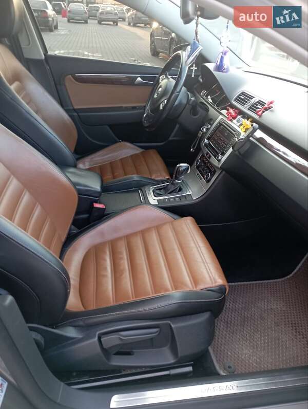 Универсал Volkswagen Passat 2011 в Львове