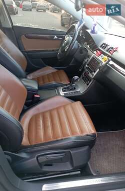 Универсал Volkswagen Passat 2011 в 