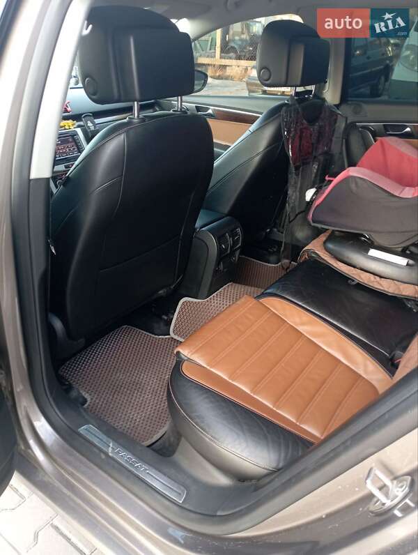 Универсал Volkswagen Passat 2011 в Львове