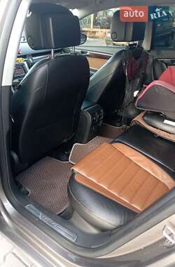 Универсал Volkswagen Passat 2011 в 