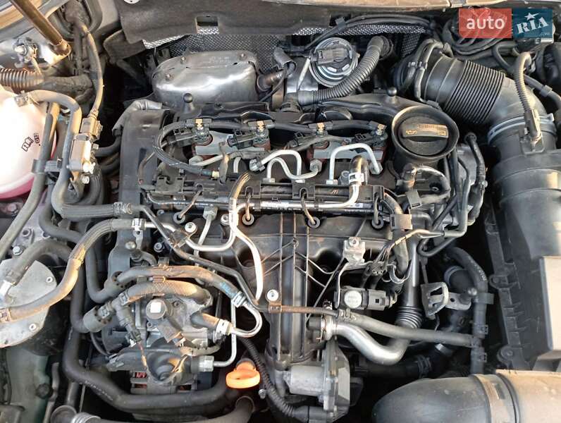 Универсал Volkswagen Passat 2011 в Львове