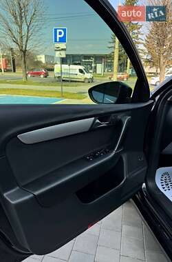 Универсал Volkswagen Passat 2010 в 
