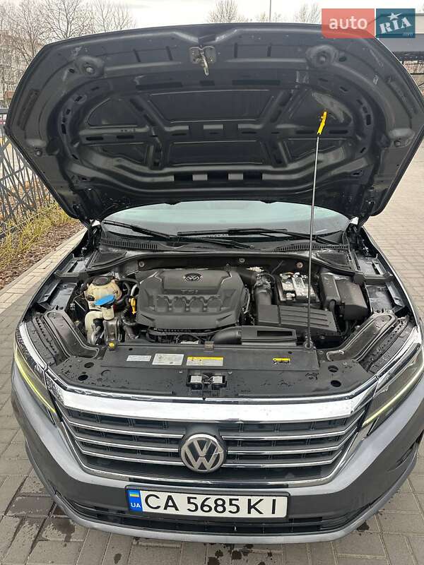 Седан Volkswagen Passat 2021 в Черкассах