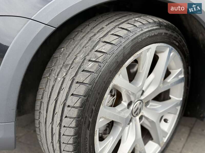 Универсал Volkswagen Passat 2012 в Хусте