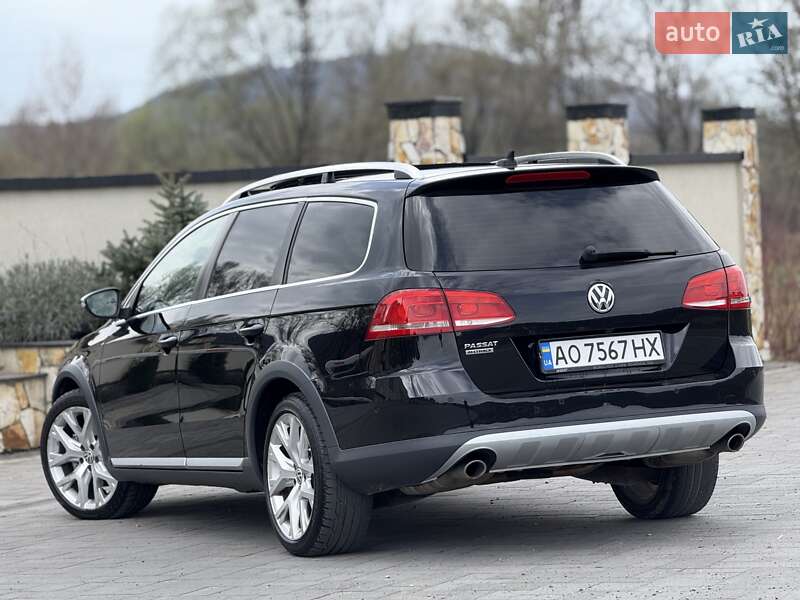 Универсал Volkswagen Passat 2012 в Хусте