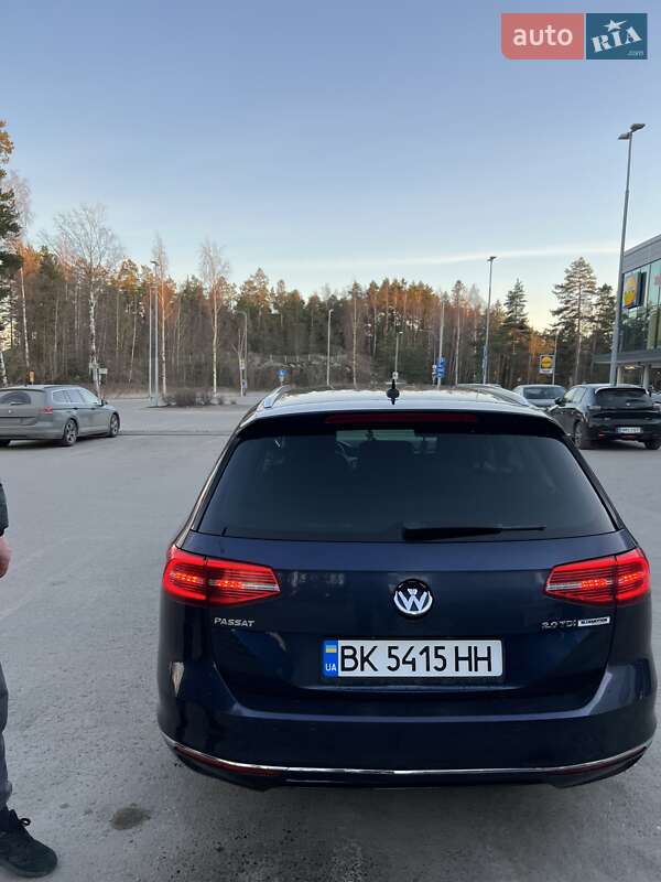 Универсал Volkswagen Passat 2015 в Вараше