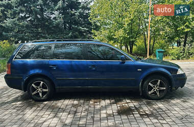 Универсал Volkswagen Passat 2001 в 