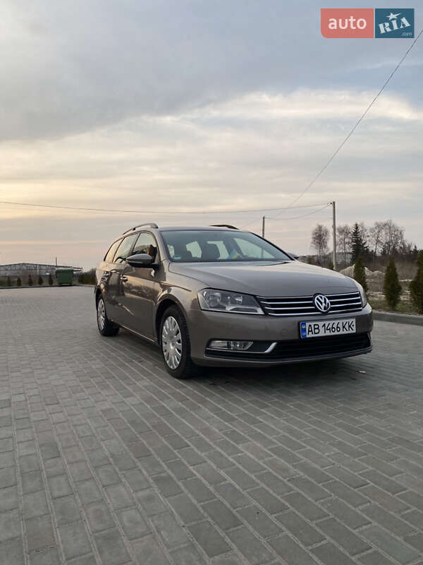 Универсал Volkswagen Passat 2011 в 