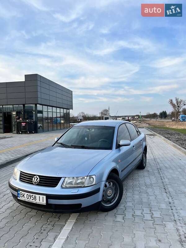 Volkswagen Passat 1998