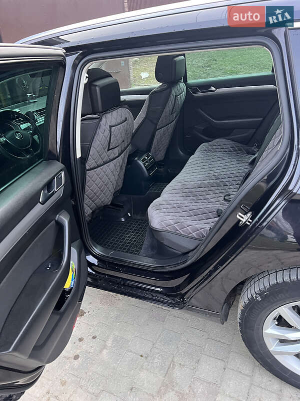 Универсал Volkswagen Passat 2015 в Хмельницком