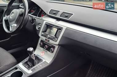 Универсал Volkswagen Passat 2012 в 