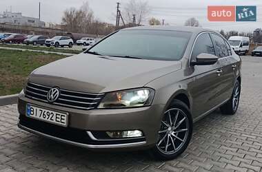 Седан Volkswagen Passat 2011 в 
