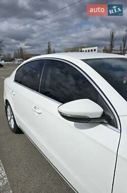 Седан Volkswagen Passat 2014 в 