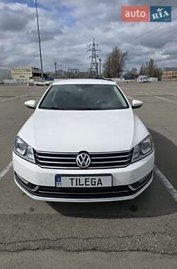 Седан Volkswagen Passat 2014 в 