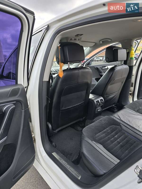 Седан Volkswagen Passat 2014 в Киеве