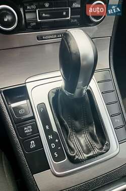 Седан Volkswagen Passat 2011 в 