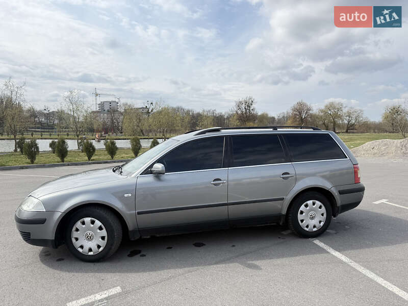 Универсал Volkswagen Passat 2002 в Хмельнике