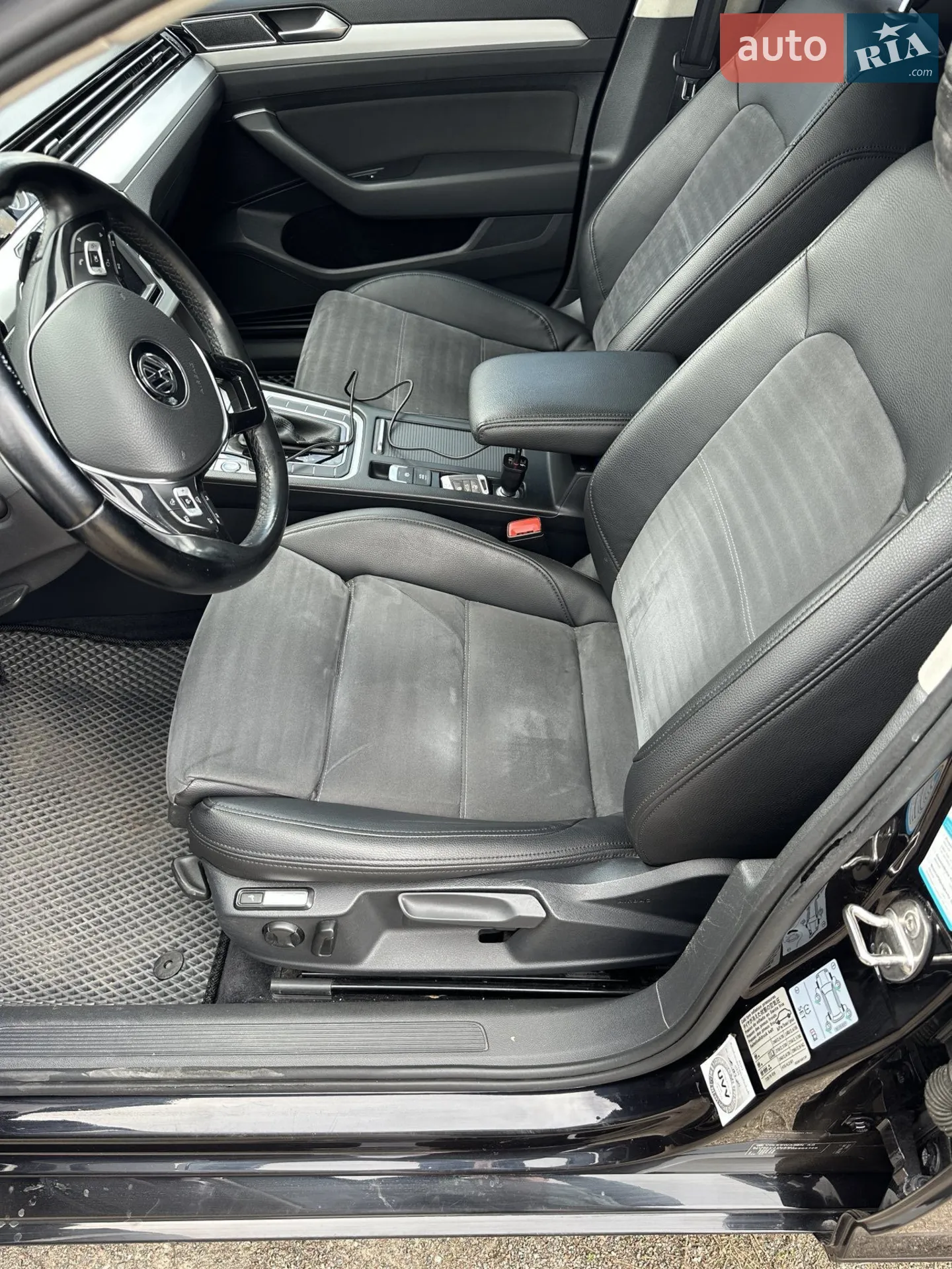 2016 Volkswagen Passat - мініатюра 24