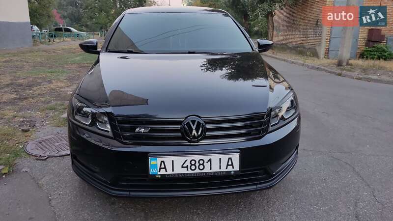 Седан Volkswagen Passat 2012 в 