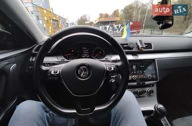 Седан Volkswagen Passat 2012 в 