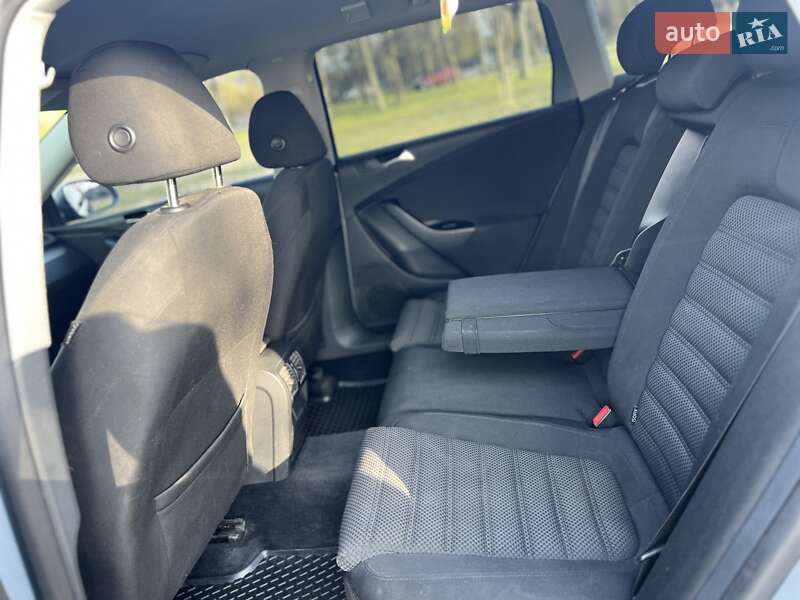 Універсал Volkswagen Passat 2009 в Білій Церкві