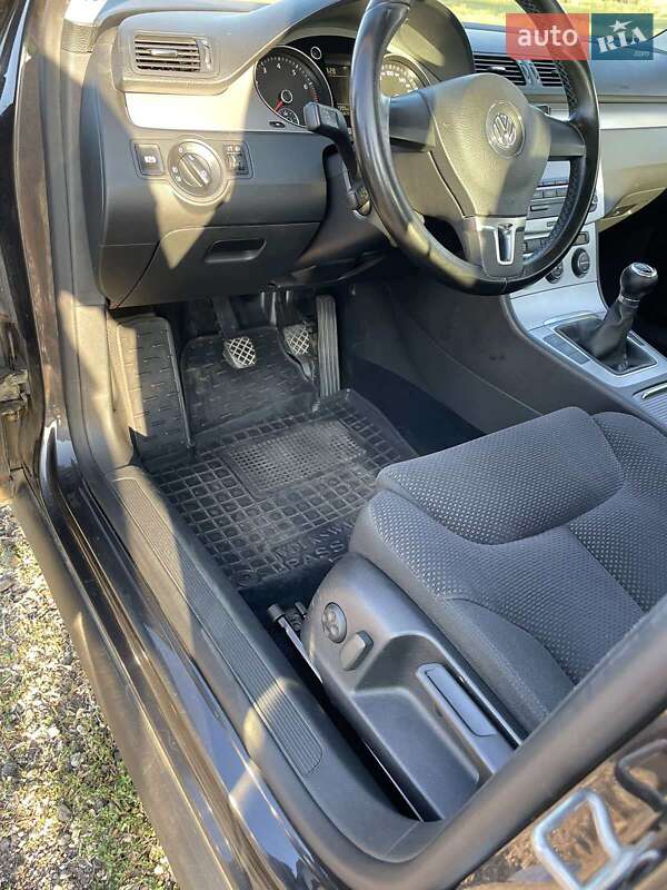 Седан Volkswagen Passat 2009 в Полтаве