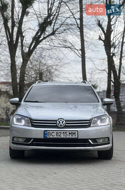 Універсал Volkswagen Passat 2012 в Львові