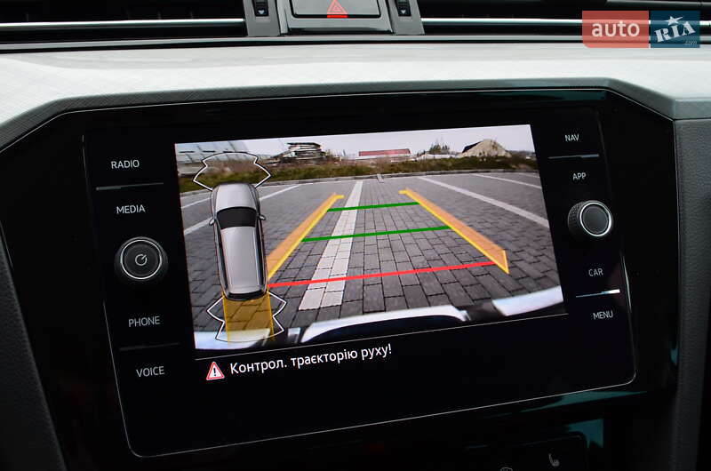 Універсал Volkswagen Passat 2020 в Львові