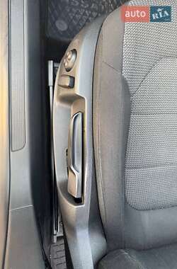 Седан Volkswagen Passat 2011 в 