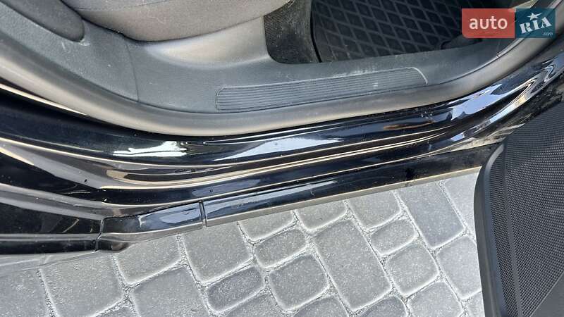 Универсал Volkswagen Passat 2013 в Киеве