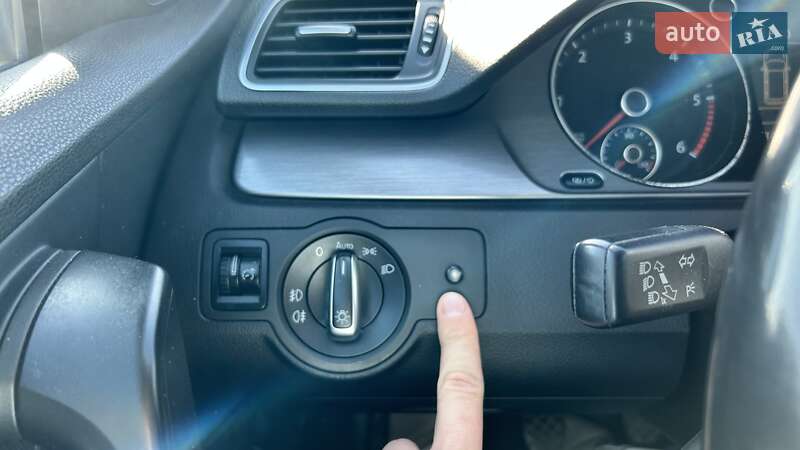 Универсал Volkswagen Passat 2013 в Киеве