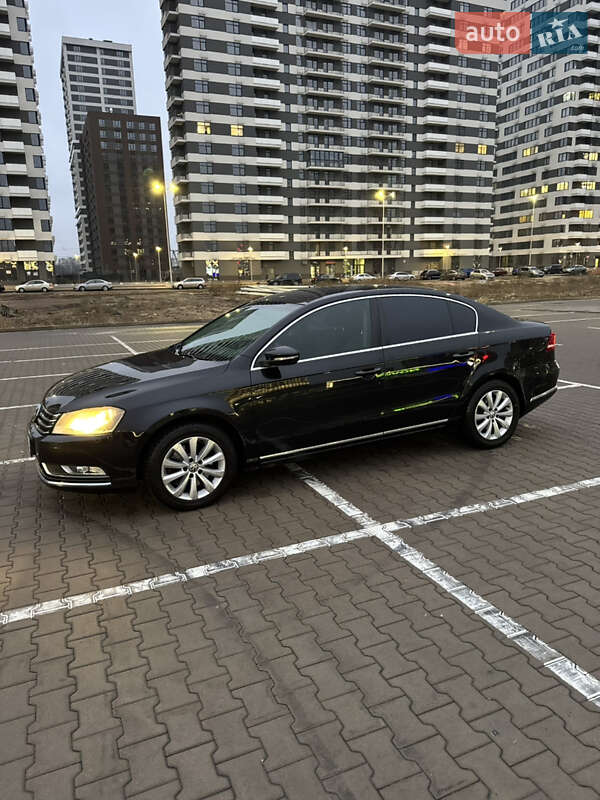 Volkswagen Passat 2011