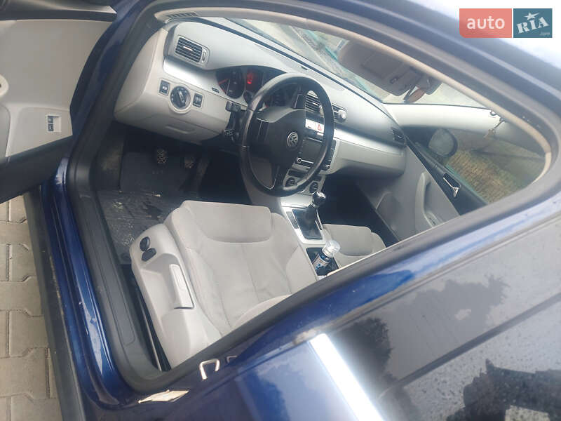 Седан Volkswagen Passat 2008 в Самборе