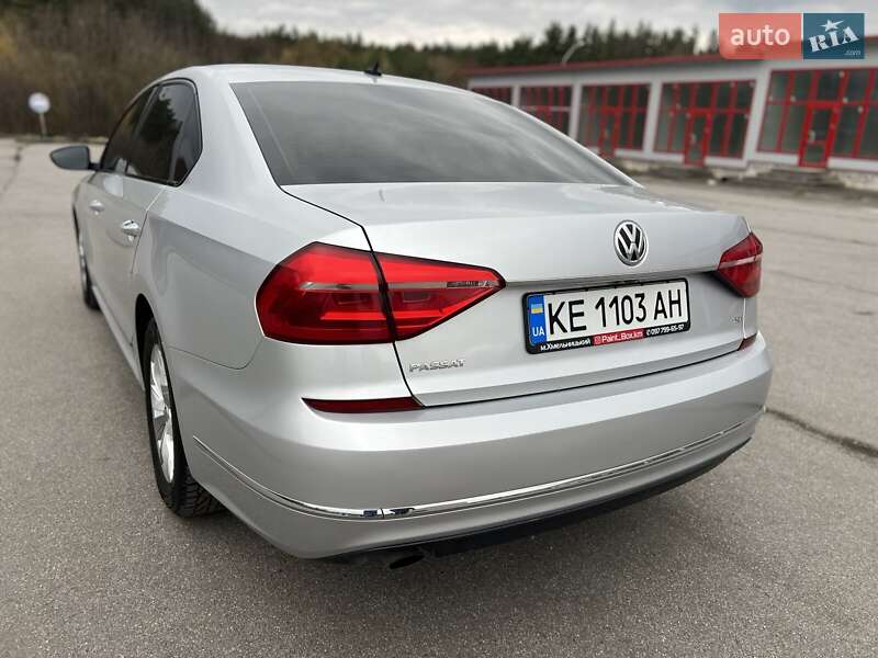 Седан Volkswagen Passat 2016 в Хмельницькому