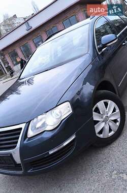 Универсал Volkswagen Passat 2008 в 