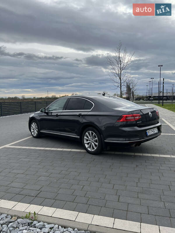 Седан Volkswagen Passat 2018 в Мукачево