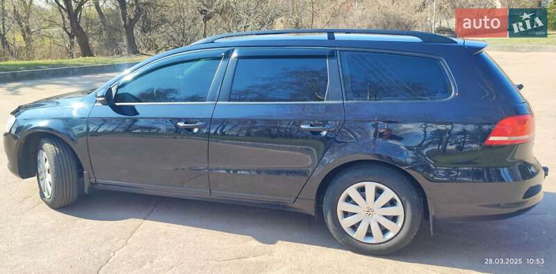 Универсал Volkswagen Passat 2012 в Житомире