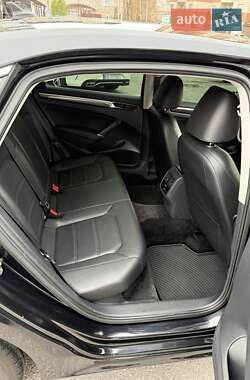 Седан Volkswagen Passat 2017 в 