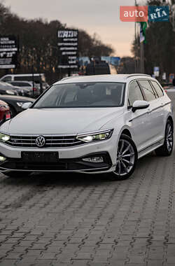 Универсал Volkswagen Passat 2020 в 