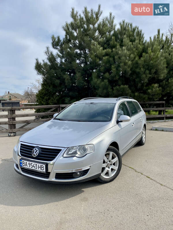 Універсал Volkswagen Passat 2009 в 