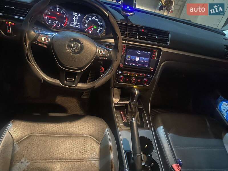Седан Volkswagen Passat 2018 в Кривом Роге