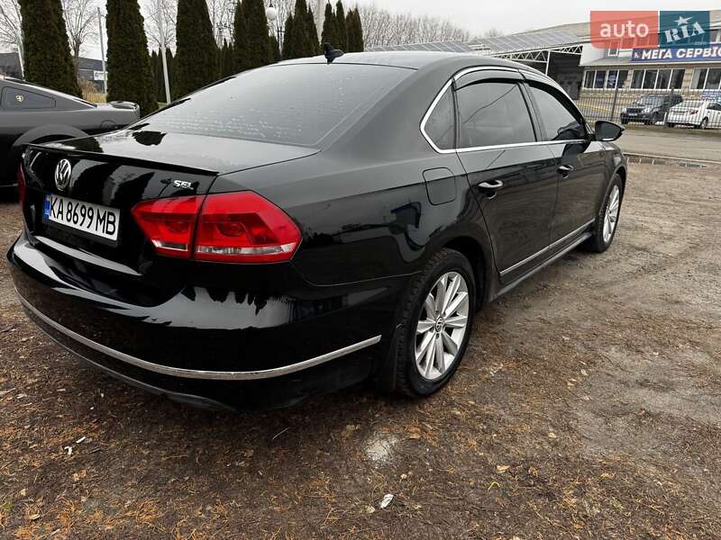 Седан Volkswagen Passat 2012 в Киеве