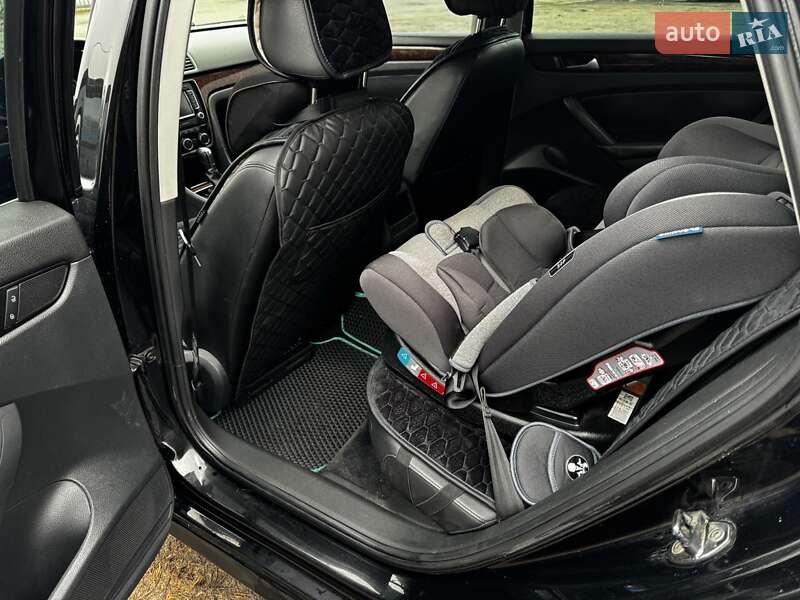 Седан Volkswagen Passat 2012 в Киеве