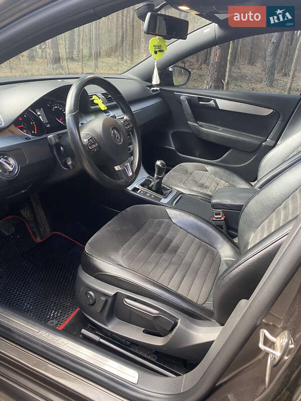 Универсал Volkswagen Passat 2013 в Сарнах